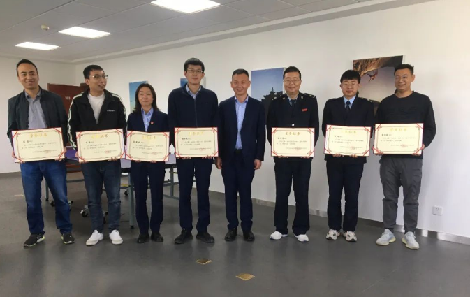 市產(chǎn)投集團團委舉辦“慶五一、迎五四”球類(lèi)聯(lián)誼比賽(圖3)